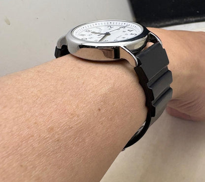 TIMEX 077 Quartz Men's Watch — Japanese
