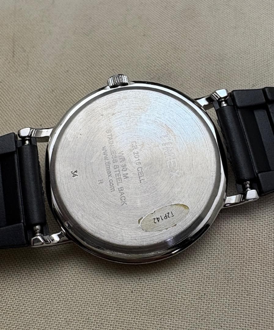 TIMEX 077 Quartz Men's Watch — Japanese