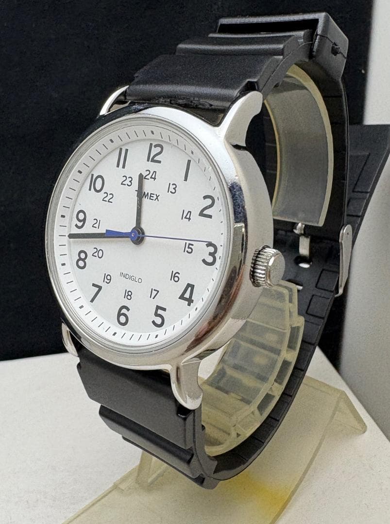 TIMEX 077 Quartz Men's Watch — Japanese