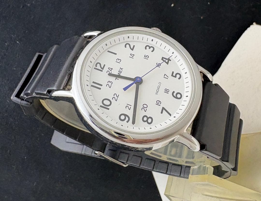 TIMEX 077 Quartz Men's Watch — Japanese