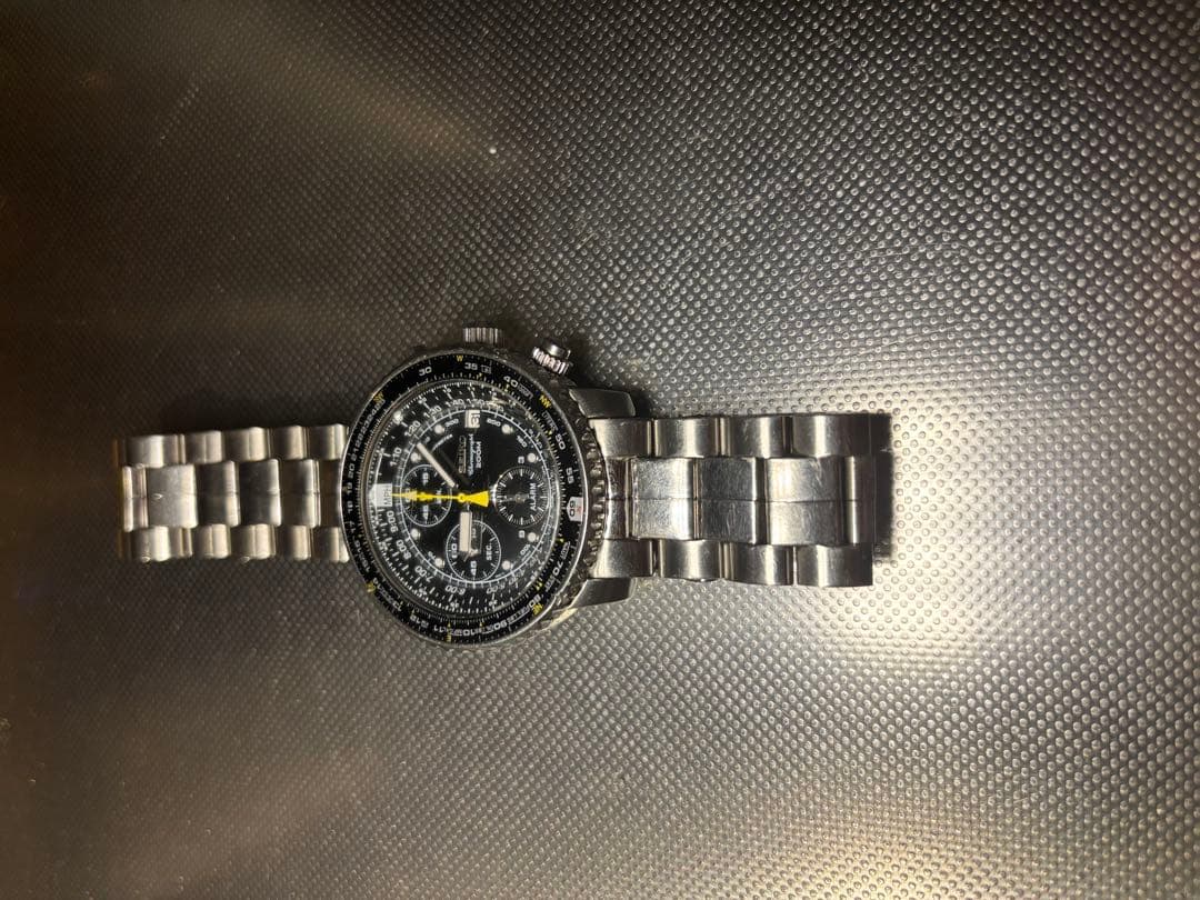 SEIKO SNA411 Quartz Men's Watch — Japanese