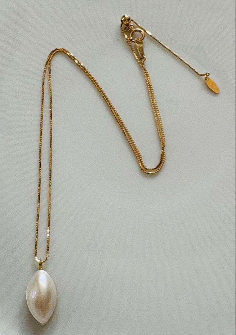 Tasaki K18 Marquise Mabe Pearl Necklace with 2cm pearl and 45cm adjustable 18K gold chain