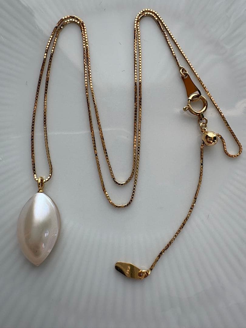 Tasaki K18 Marquise Mabe Pearl Necklace with 2cm pearl and 45cm adjustable 18K gold chain