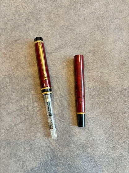 PILOT Grand Se Fountain Pen in marble red color with fine nib, gently used and well-maintained