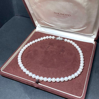 MIKIMOTO Akoya pearl necklace 7.0-7.5mm size with genuine box, 38.5cm length, displayed on white background