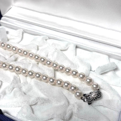 MIKIMOTO Akoya pearl necklace 7.0-7.5mm size with genuine box, 38.5cm length, displayed on white background