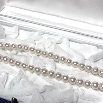 MIKIMOTO Akoya pearl necklace 7.0-7.5mm size with genuine box, 38.5cm length, displayed on white background