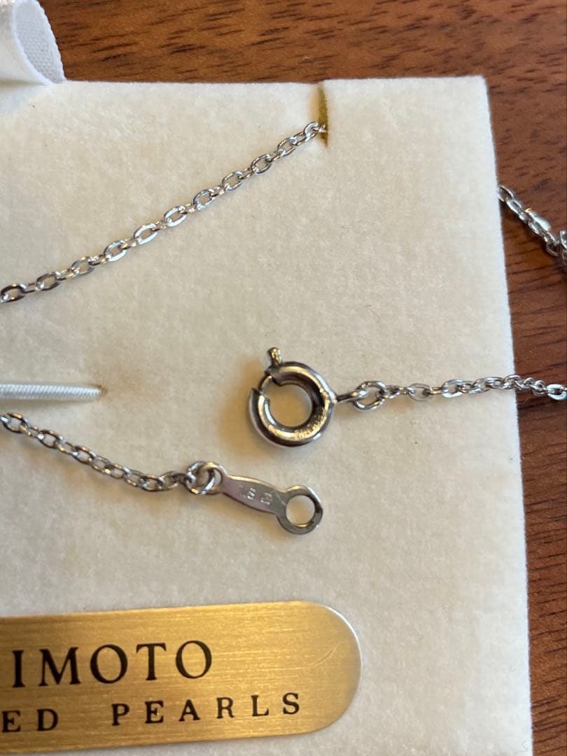 MIKIMOTO Pearl and Silver Teddy Bear Necklace with pendant design and included dedicated case