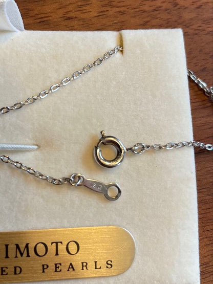 MIKIMOTO Pearl and Silver Teddy Bear Necklace with pendant design and included dedicated case