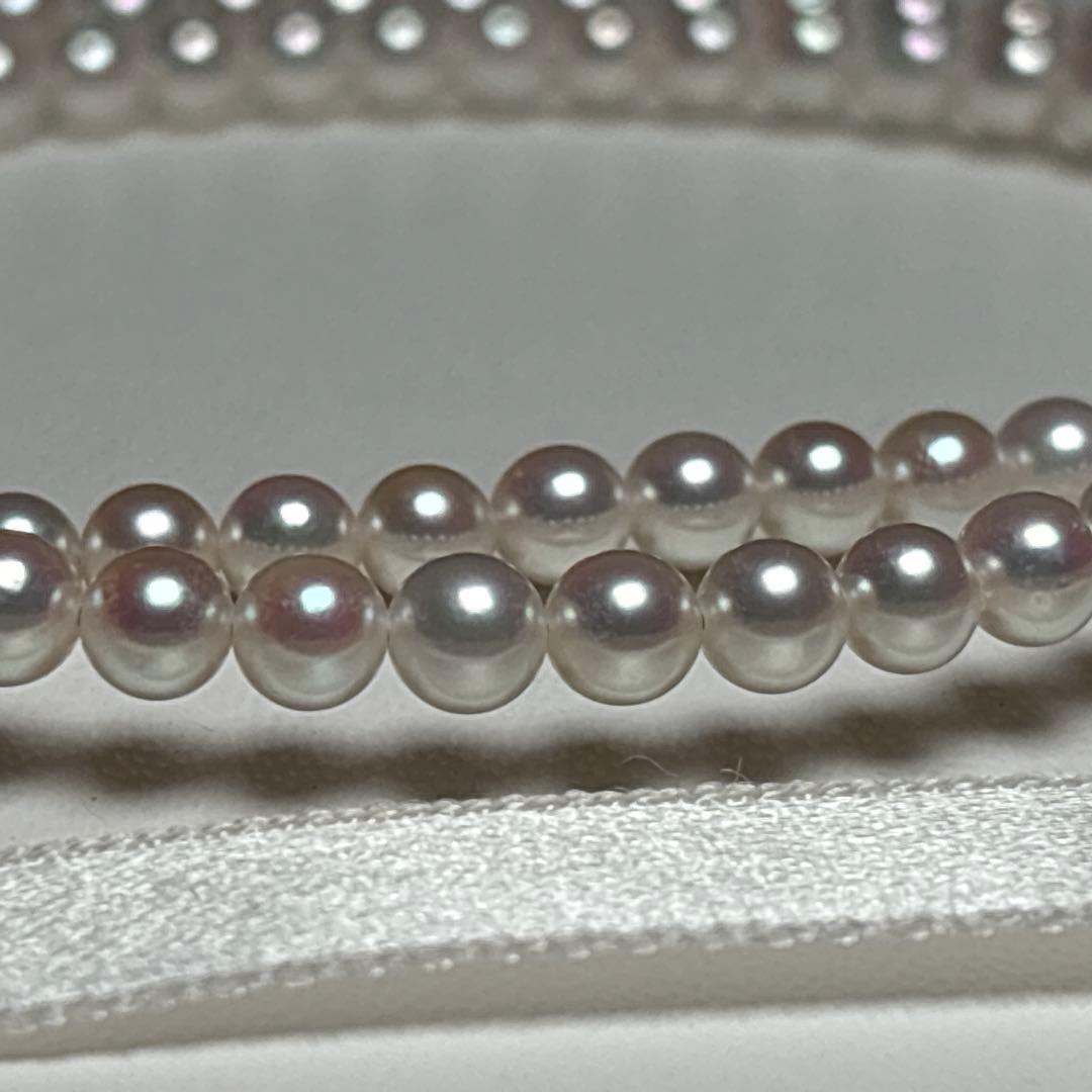 Akoya Pearl Certificate Aurora Rose necklace featuring 3.5 to 4.0mm white round pearls on a 43cm strand