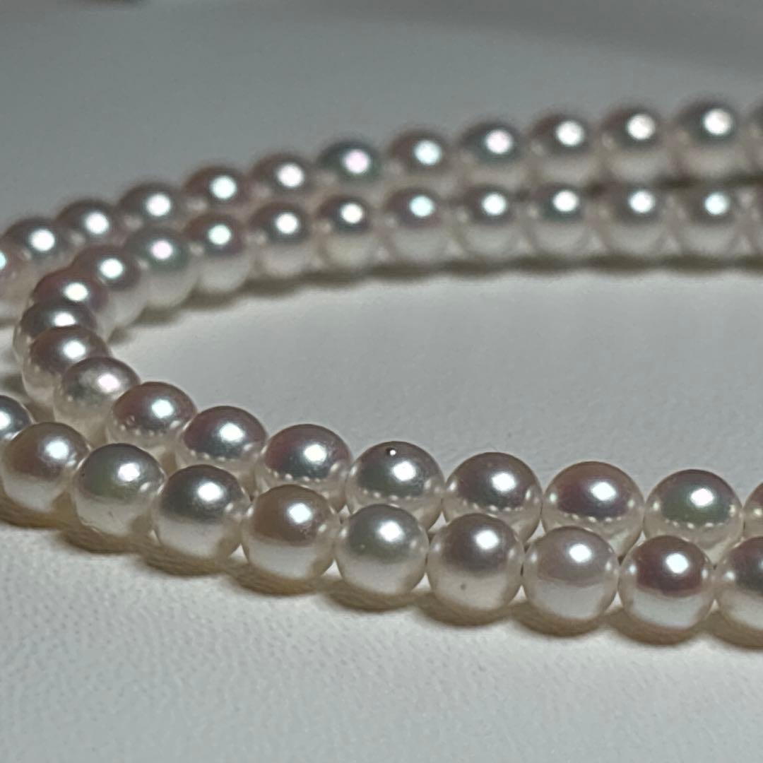 Akoya Pearl Certificate Aurora Rose necklace featuring 3.5 to 4.0mm white round pearls on a 43cm strand