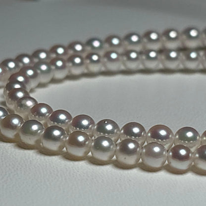 Akoya Pearl Certificate Aurora Rose necklace featuring 3.5 to 4.0mm white round pearls on a 43cm strand