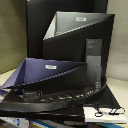 PILOT Akuro Drive 10th Anniversary Model paper display with test pen included