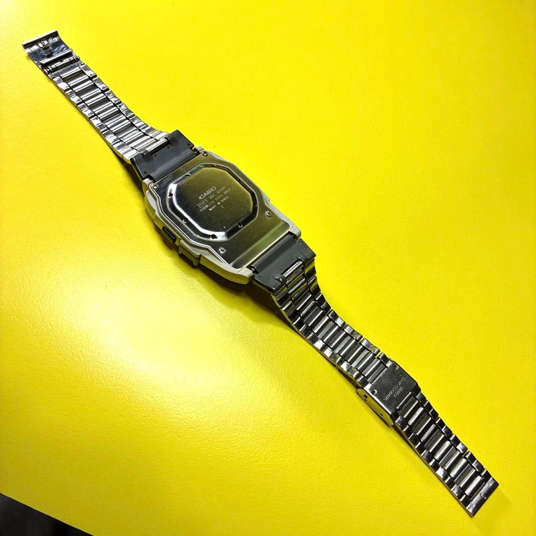 CASIO DATABANK E-700 Digital Men's Watch — Japanese