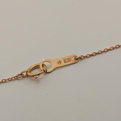 Tasaki pearl necklace featuring a 7mm pearl pendant set in 18K yellow gold with a 40 cm chain