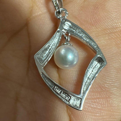 Akoya pearl silver necklace with pinkish luster pearls and silver chain, used condition, engraving on top