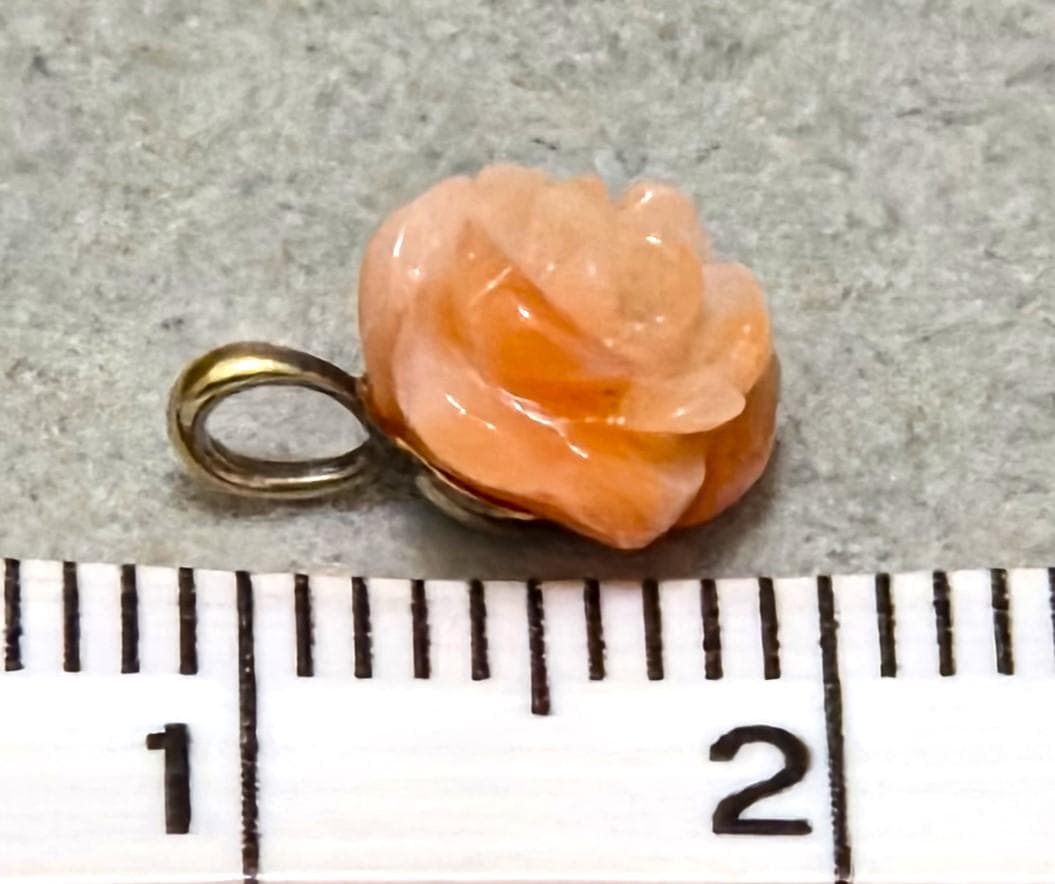 agete Pink Coral Rose SILVER Top model 42737 featuring pink coral material, used with minor scratches possible