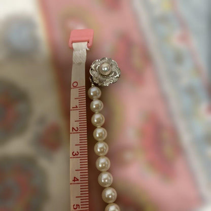 Akoya pearl necklace with approximately 5mm pearls on a 39cm silver chain
