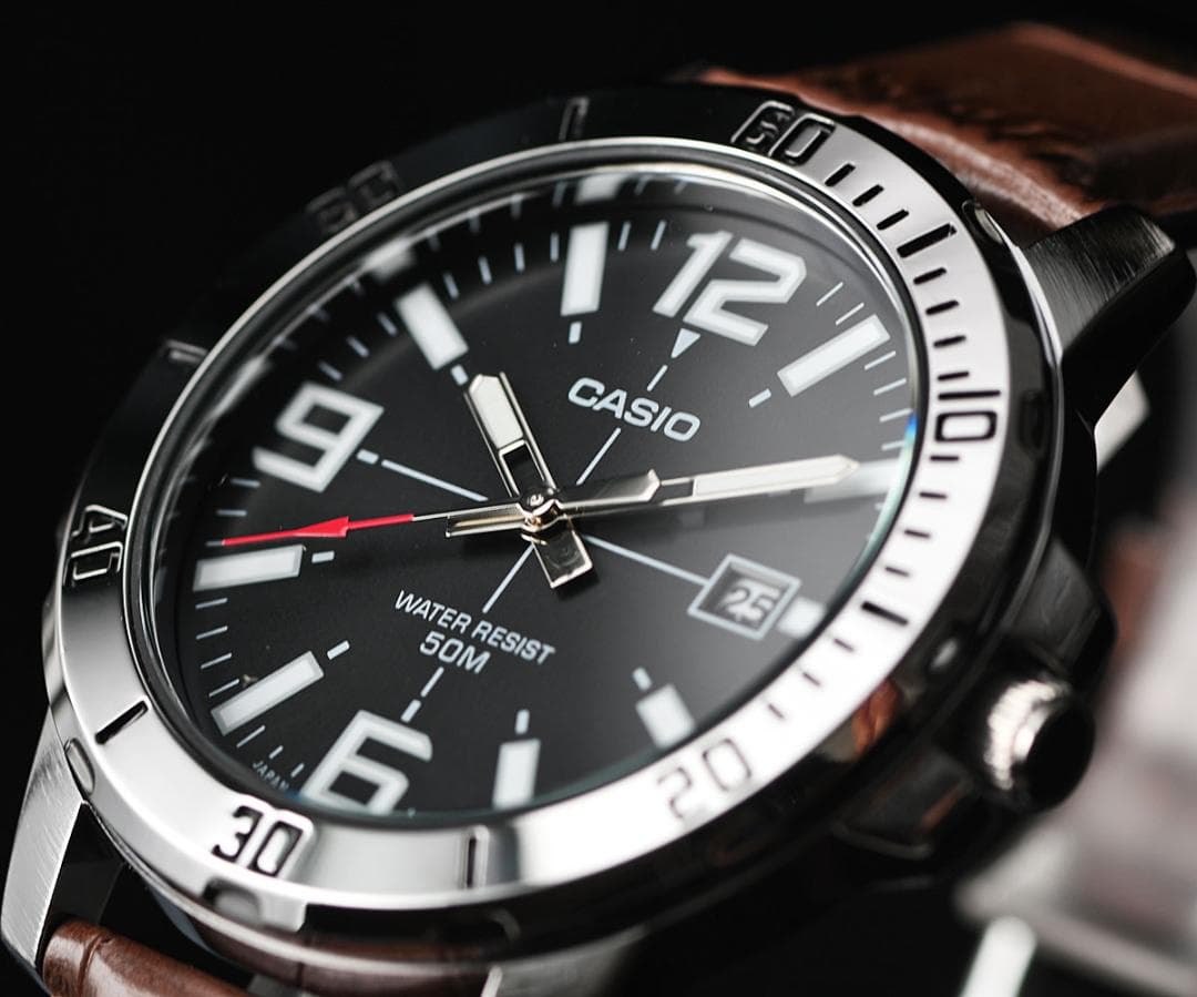 CASIO 逆輸入 腕時計 Quartz Men's Watch — Japanese