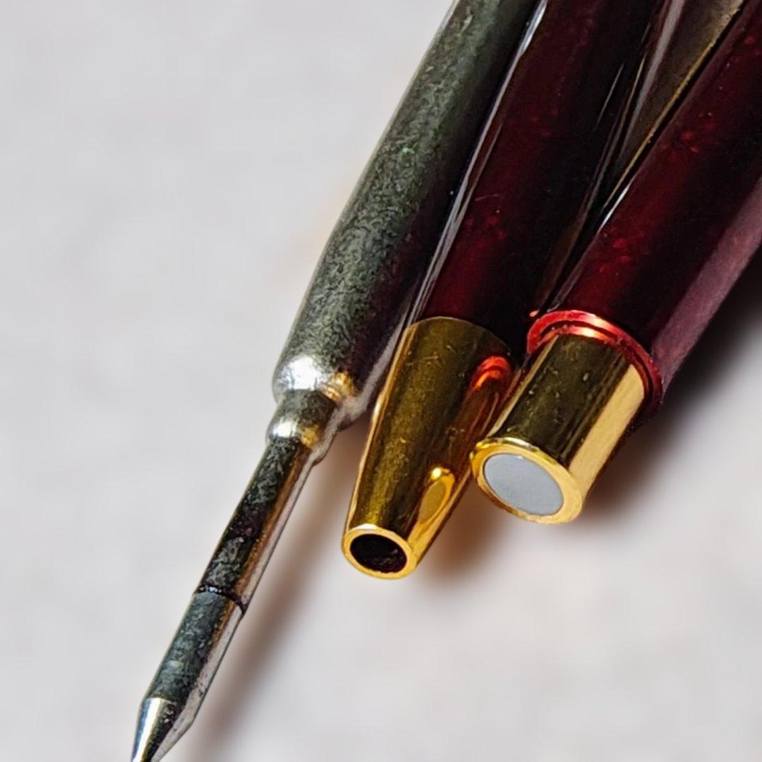 Pilot Lady vintage red ballpoint pen with smooth operation and refill service
