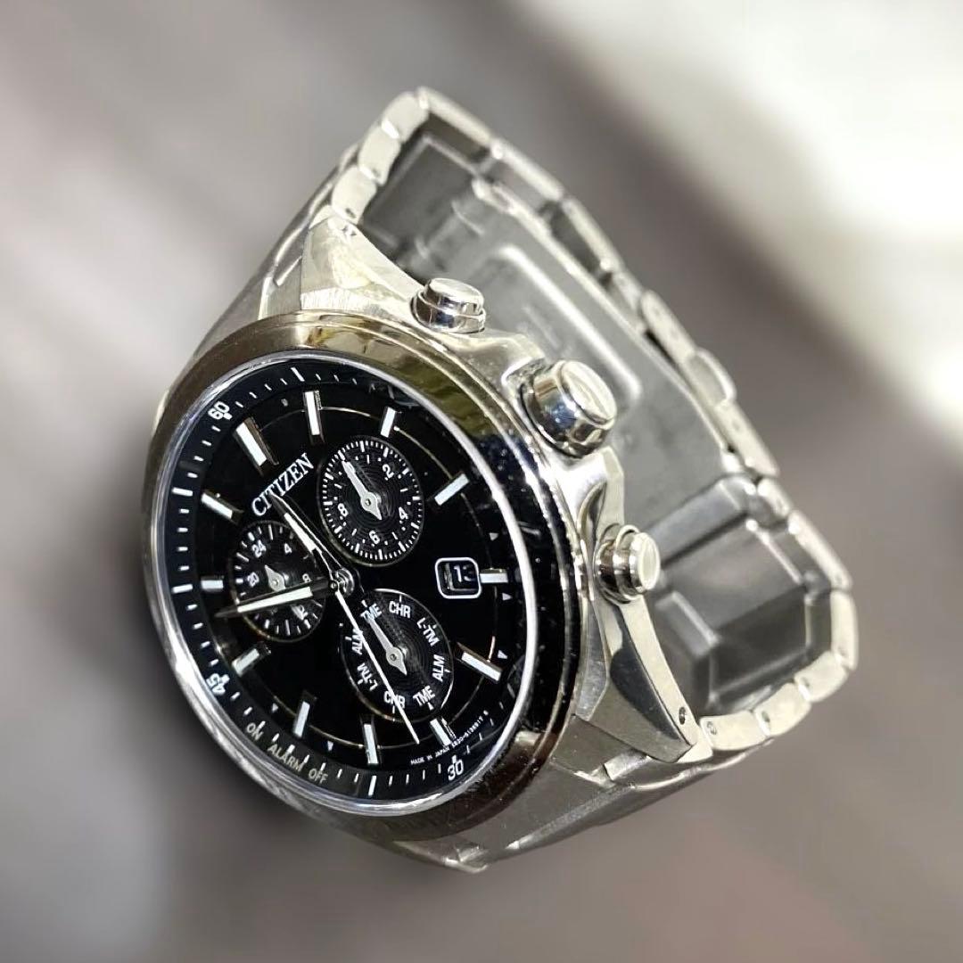 Citizen E820 Solar Men's Watch — Japanese
