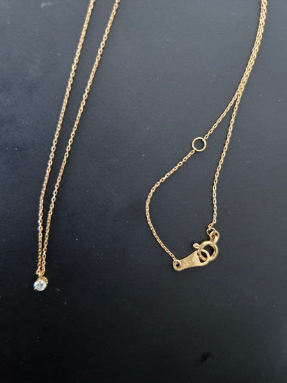 K18 gold diamond necklace with 0.05ct diamonds, 40 cm length, elegant design in gold color