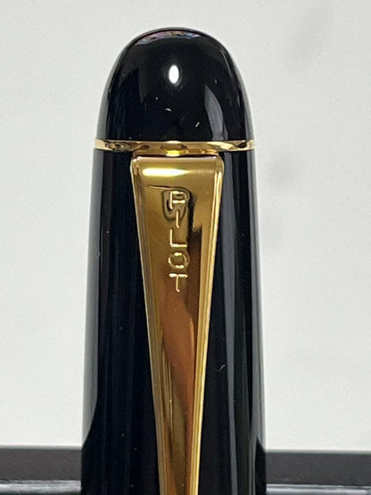 Pilot Fountain Pen 585 14K gold nib with unopened ink bottle and accessories, unused condition