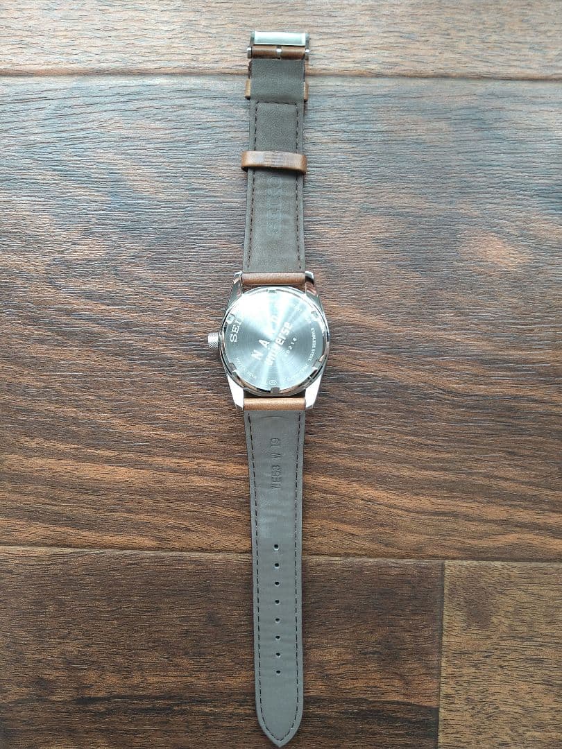 SEIKO Exclusiveツツジ Quartz Men's Watch — Japanese