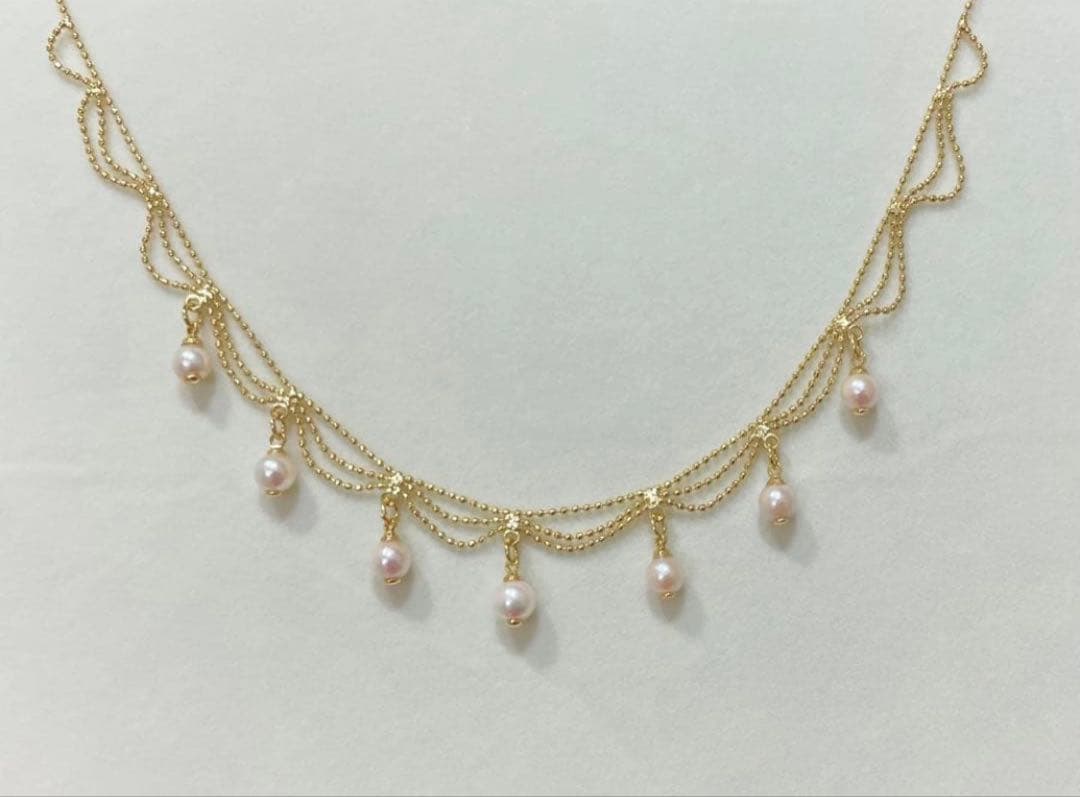 Akoya Pearl Pink Necklace featuring 7 pearls sized 5.5-6.5mm with high luster and brass K18 coated clasp