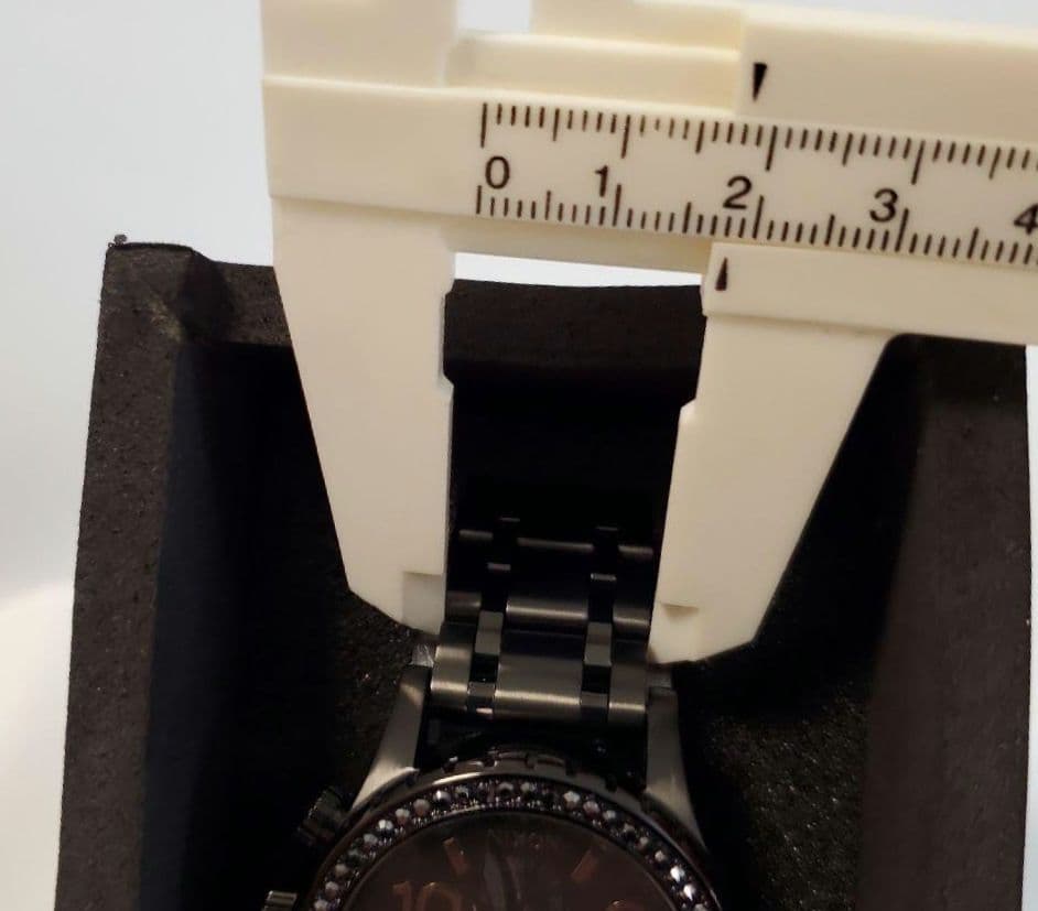 NIXON 38-20 Chrono All Black Crystal Quartz Men's Watch — Japanese