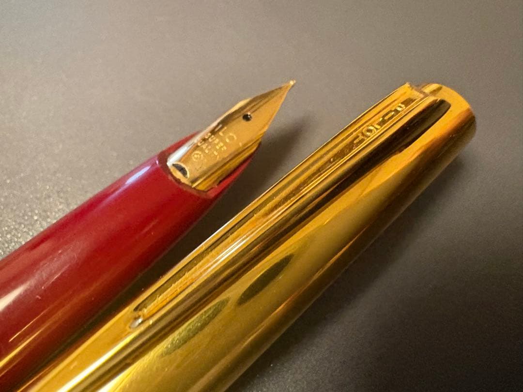Kiwami 1960s Pilot Pen Super Series with gold cap and special alloy tip, engraved with JIS mark