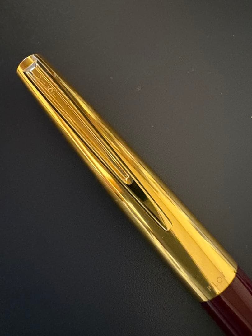 Kiwami 1960s Pilot Pen Super Series with gold cap and special alloy tip, engraved with JIS mark