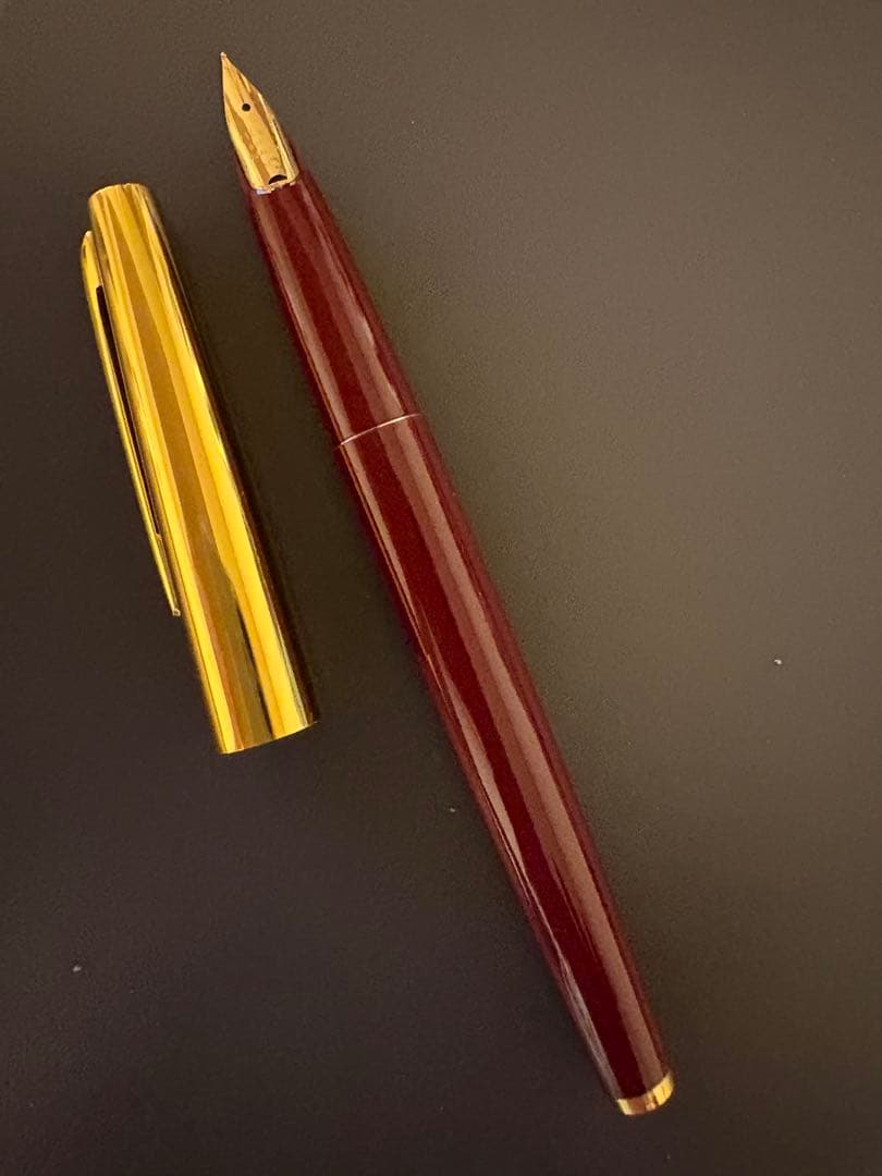 Kiwami 1960s Pilot Pen Super Series with gold cap and special alloy tip, engraved with JIS mark