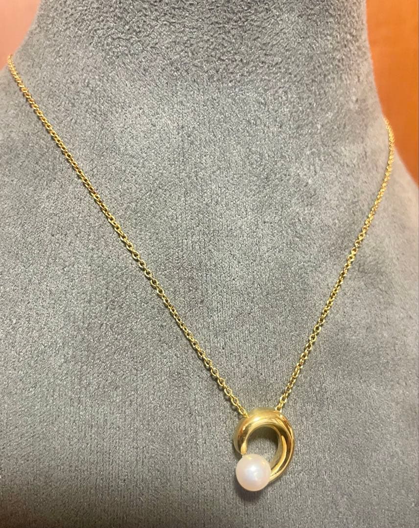 TASAKI pearl necklace made of silver and yellow gold, 46cm length, weighing 5 grams