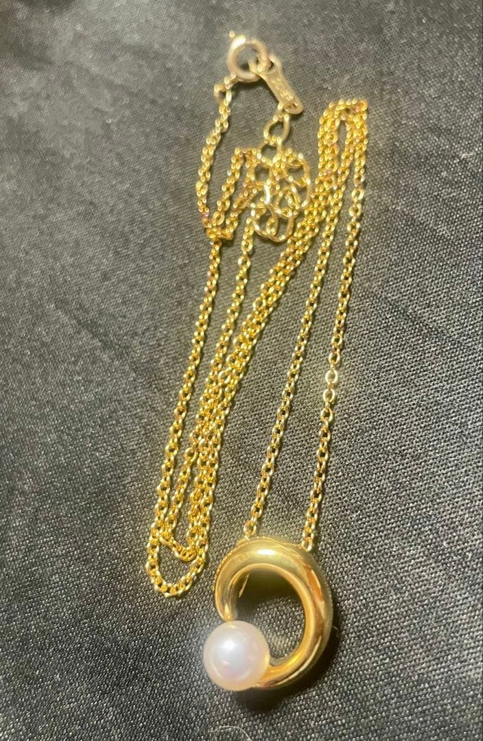 TASAKI pearl necklace made of silver and yellow gold, 46cm length, weighing 5 grams