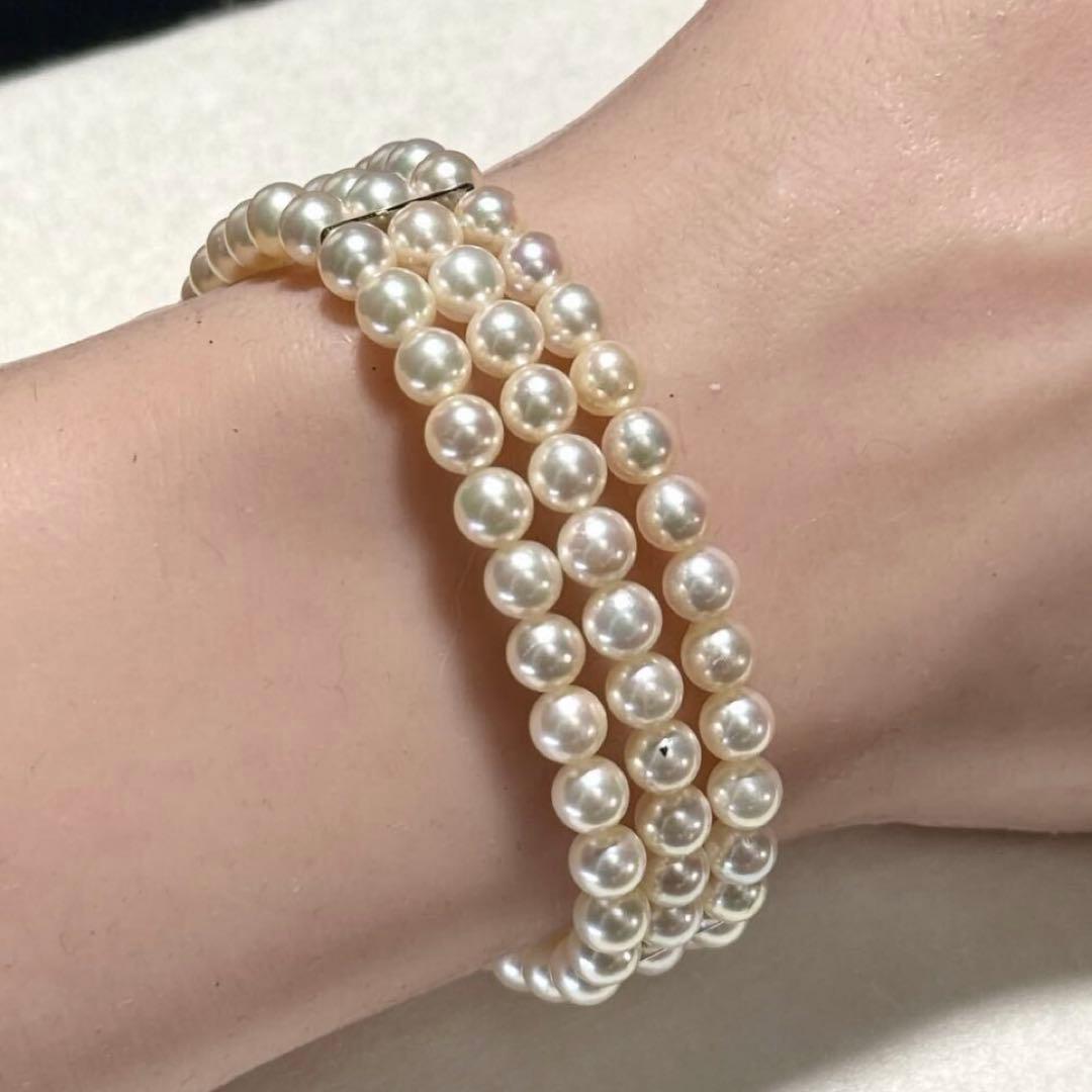 3-strand Akoya pearl bracelet with 5-5.5mm white to light pink pearls and silver clasp