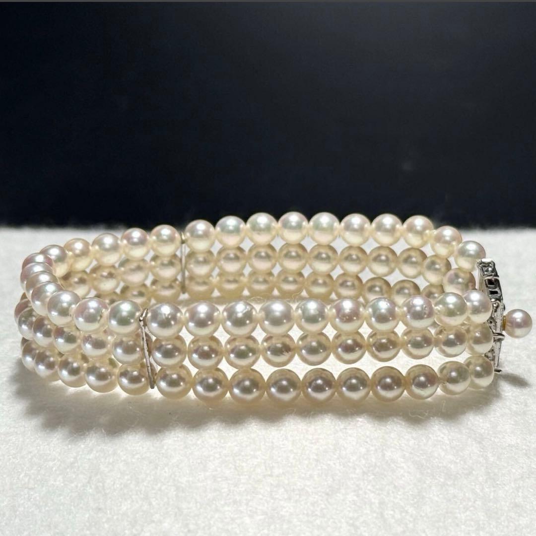 3-strand Akoya pearl bracelet with 5-5.5mm white to light pink pearls and silver clasp