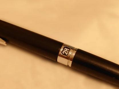 PILOT H-1003 black 0.3mm mechanical pencil with double click mechanism and lead holder