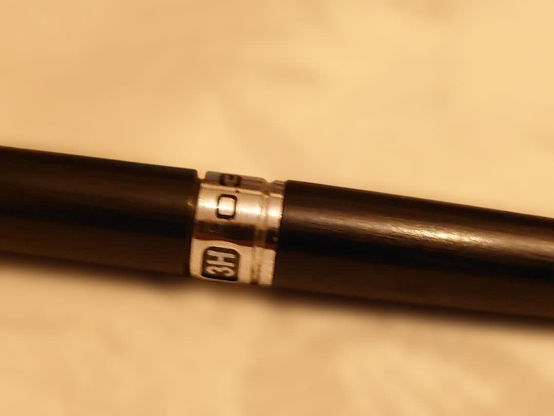PILOT H-1003 black 0.3mm mechanical pencil with double click mechanism and lead holder