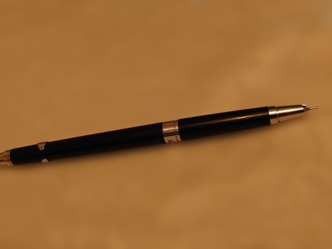 PILOT H-1003 black 0.3mm mechanical pencil with double click mechanism and lead holder