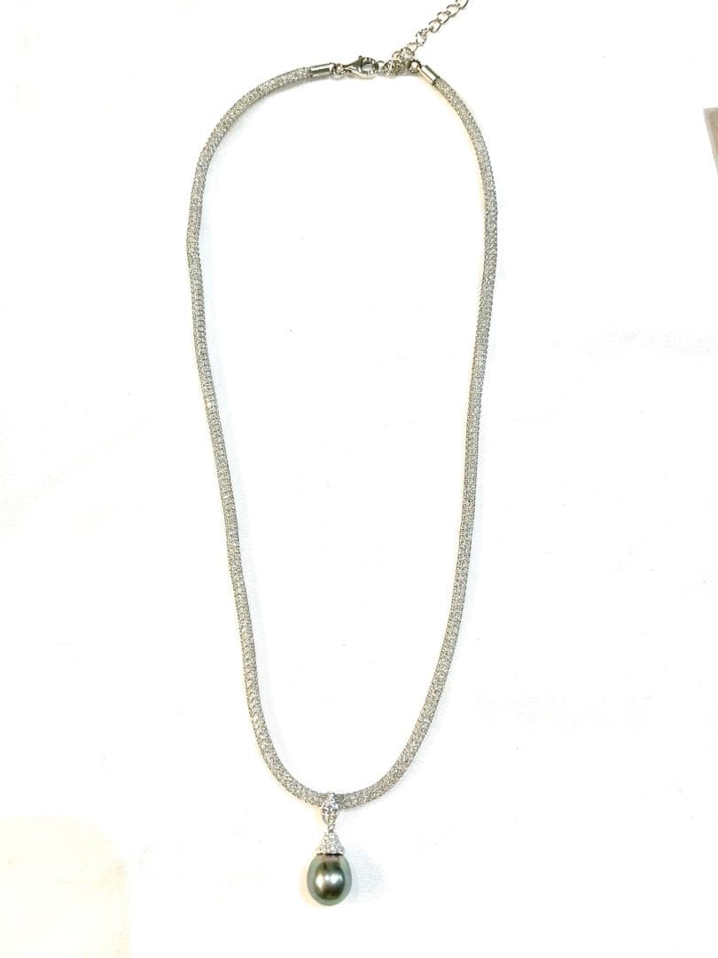 Akoya pearl single necklace with 10mm pearl on silver mesh chain 35cm plus 5cm extender