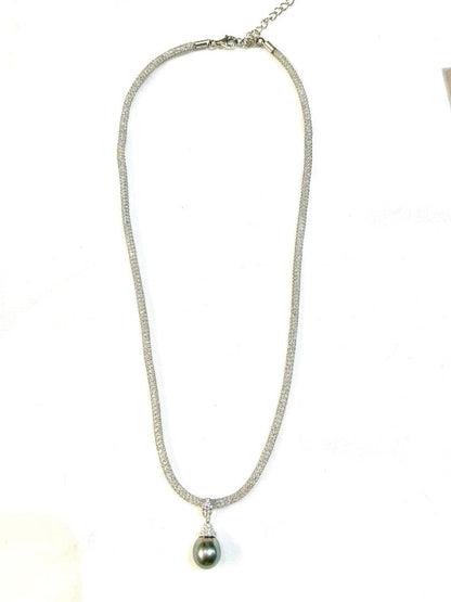 Akoya pearl single necklace with 10mm pearl on silver mesh chain 35cm plus 5cm extender