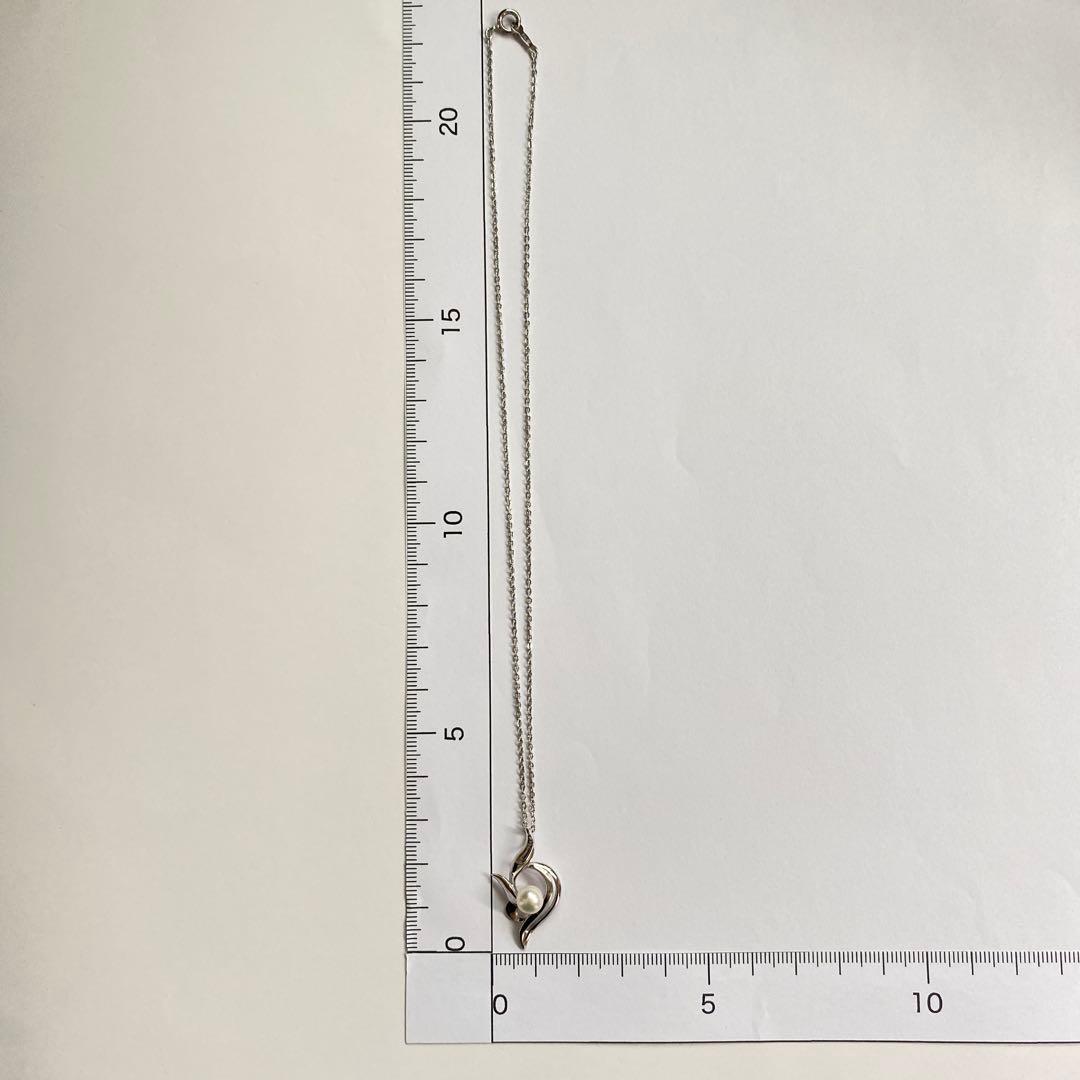 Akoya pearl necklace with a single 6.2mm pearl on a 40cm flowing curve silver chain