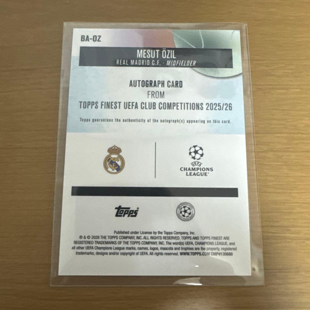 Topps Finest Mesut Ozil Autographed Card — Japanese