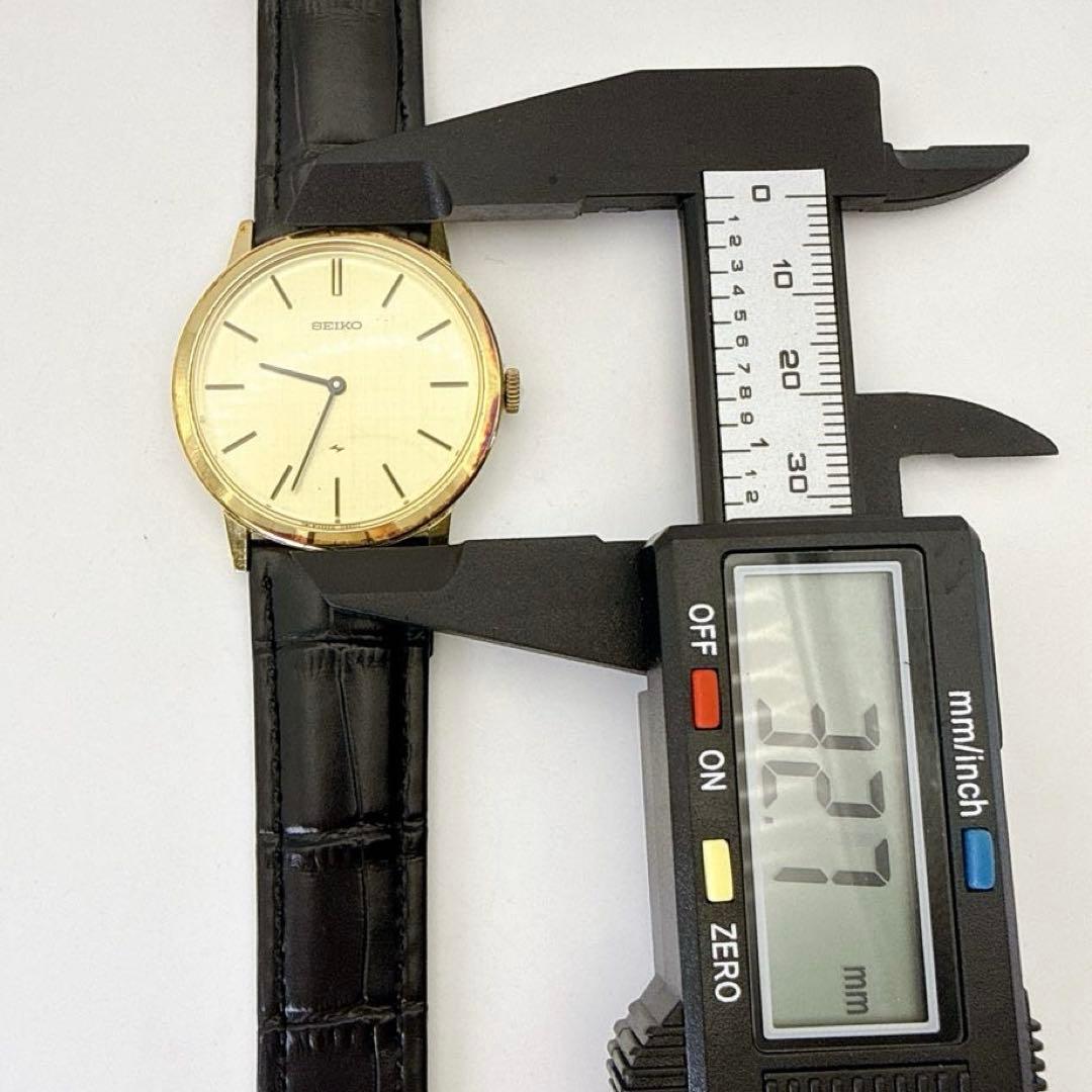 SEIKO 2220-0180 Manual Men's Watch — Japanese