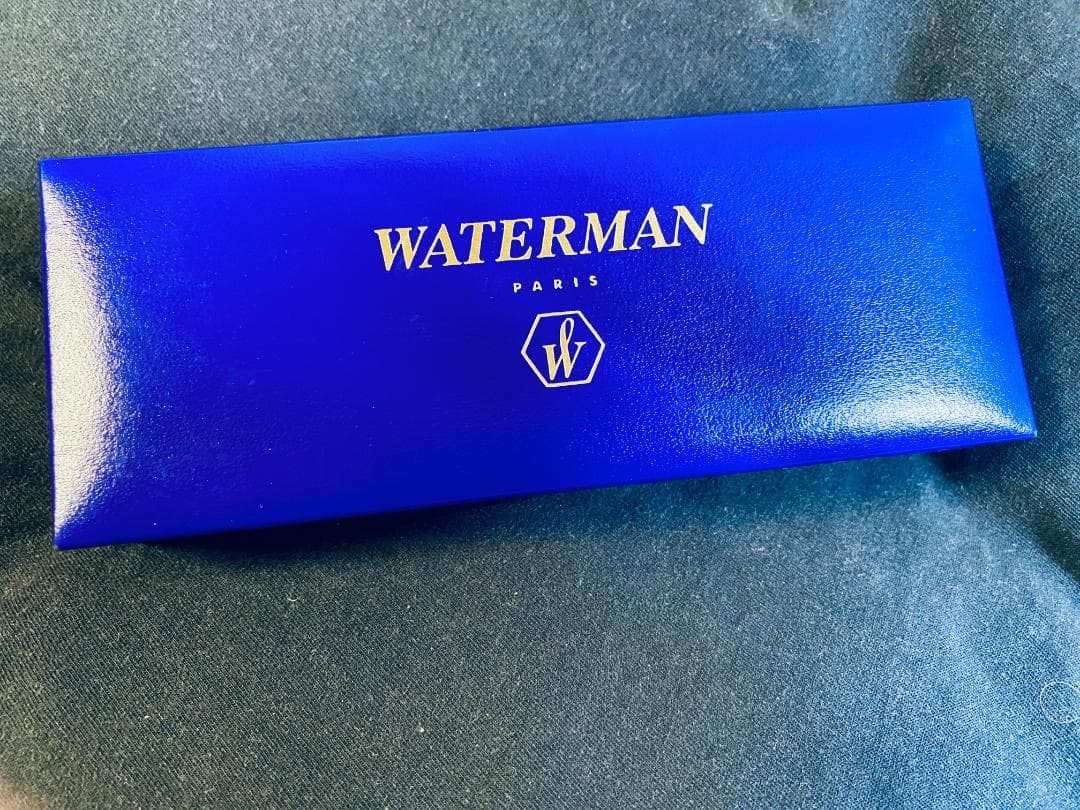 Waterman Paris Vintage Expert ballpoint pen in matte black with palladium-plated trim and stainless steel nib
