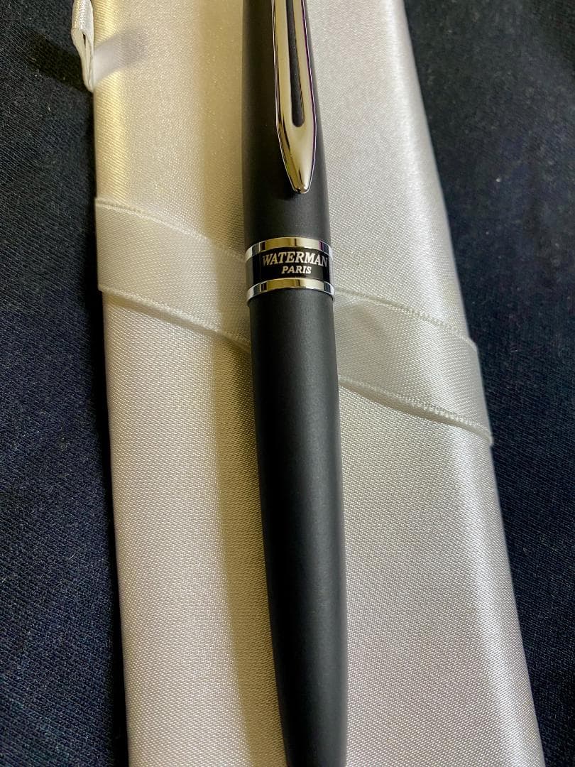 Waterman Paris Vintage Expert ballpoint pen in matte black with palladium-plated trim and stainless steel nib