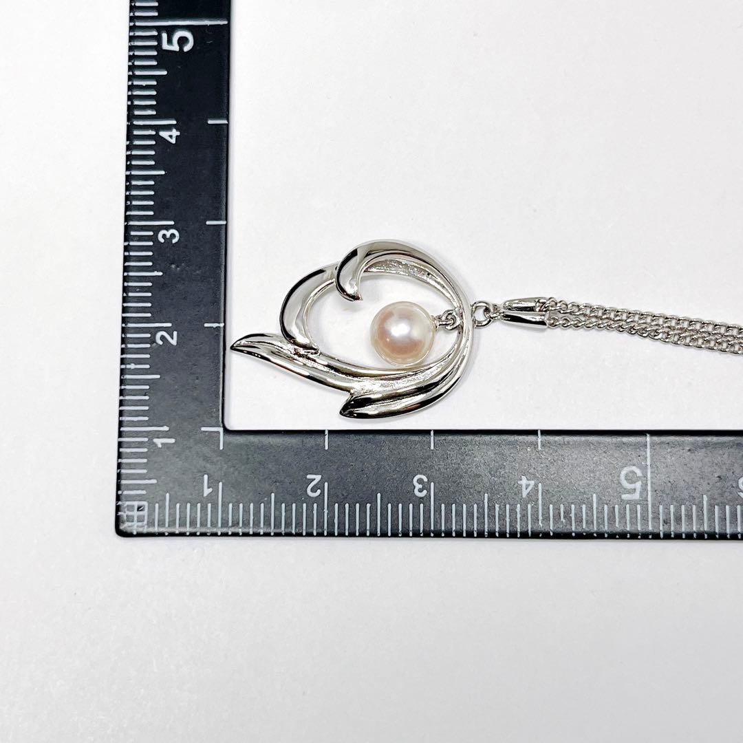MIKIMOTO pearl necklace pendant with 6.1mm pearl on a 43cm silver chain