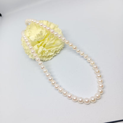 Vintage Akoya pearl necklace featuring 5.5-6mm pearls and a 40cm Silver 925 chain with SILVER stamp
