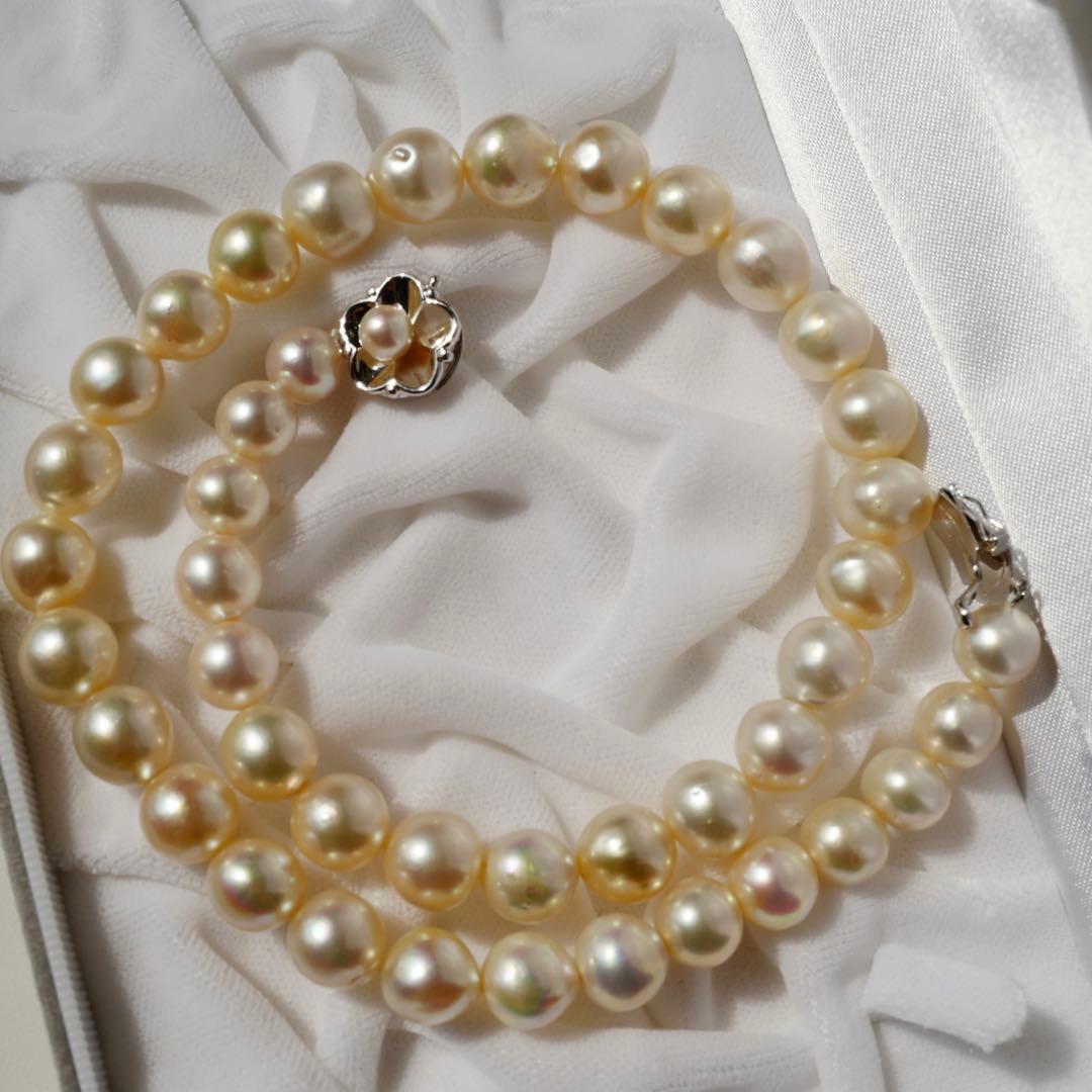 Akoya pearl genuine pearl necklace with deformed large beads 10.8-8.5mm in ivory pink and green hues, 43.3cm silver fittings